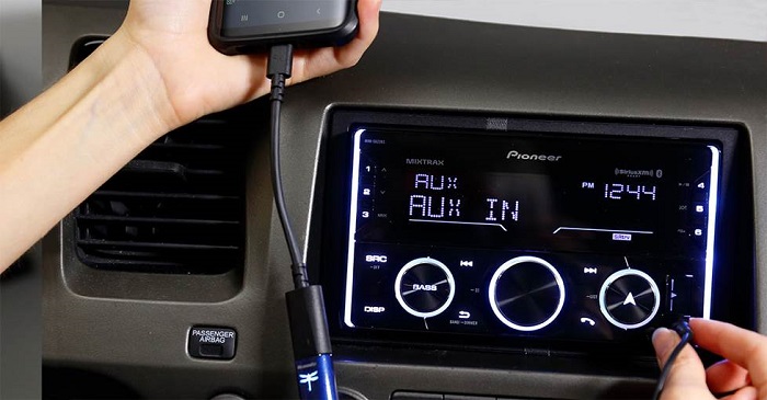 Play Deezer in the Car with Auxiliary Input