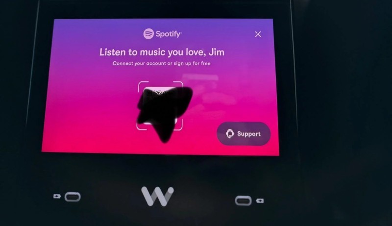 Connect Spotify Via the In-Car Touchscreen